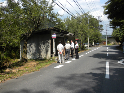 桃香野バス停付近