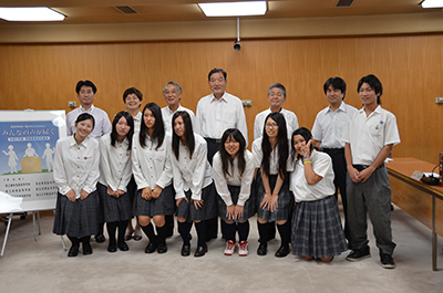 高校生議員の皆さんと