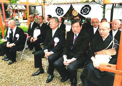 祭典式場において