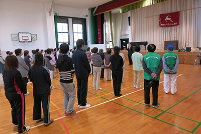 民踊の皆さんに挨拶