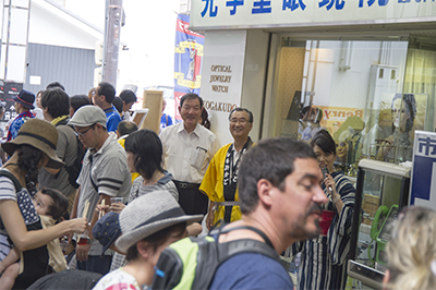 下御門商店街・臼井理事長と共に