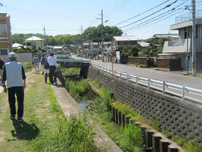 菅原町の水利組合の皆さんと視察