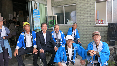 明治地区の役員の皆さんと