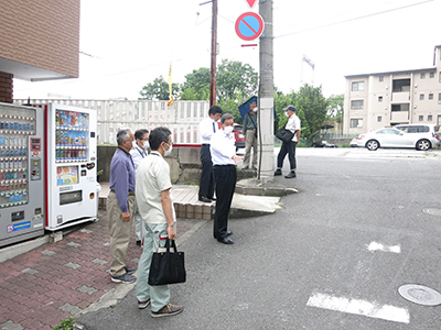 危険なＴ字路の立ち合い