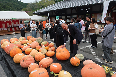 カボチャ祭りにて